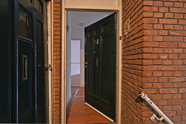 Medium property photo - Jan ten Brinkstraat 147, 2522 HX Den Haag